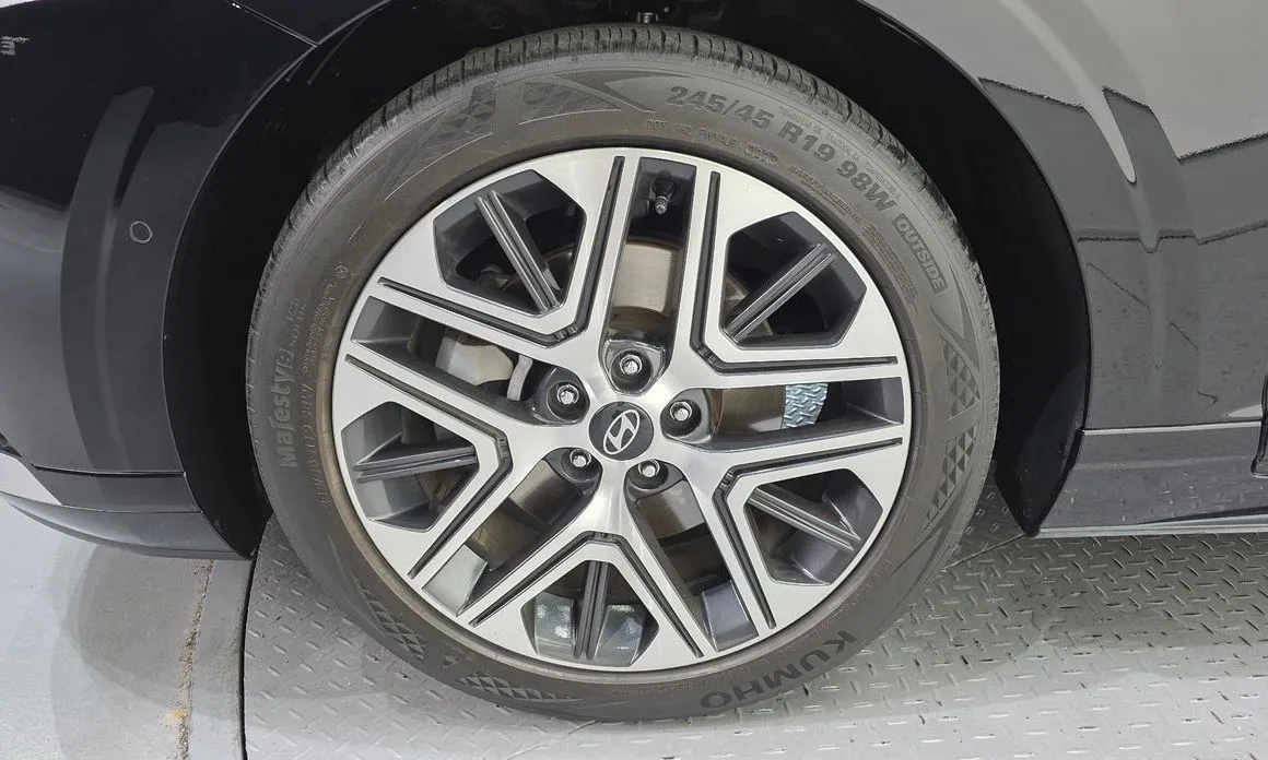 Hyundai Grandeur — фото 10