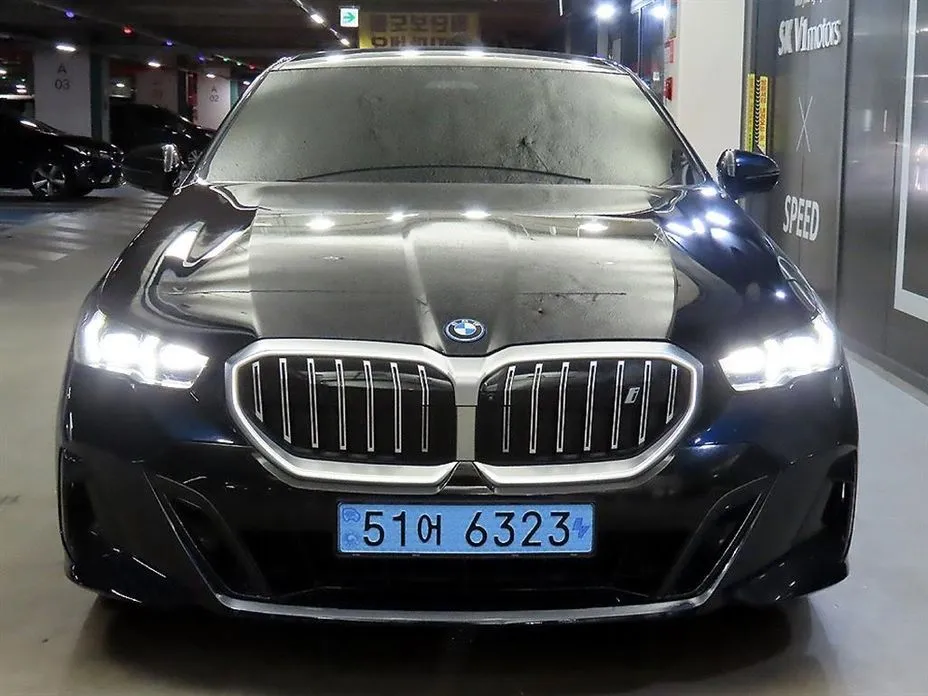 BMW i5 — фото 9