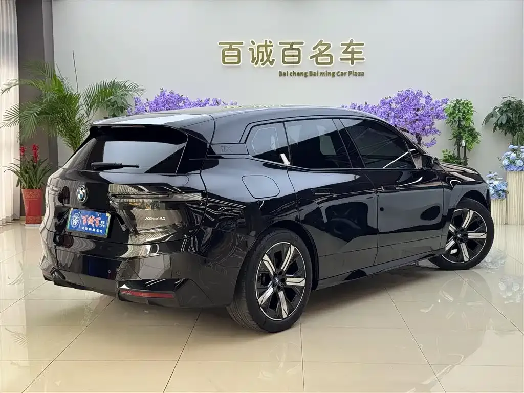 BMW iX 2023 из CN, фото 2