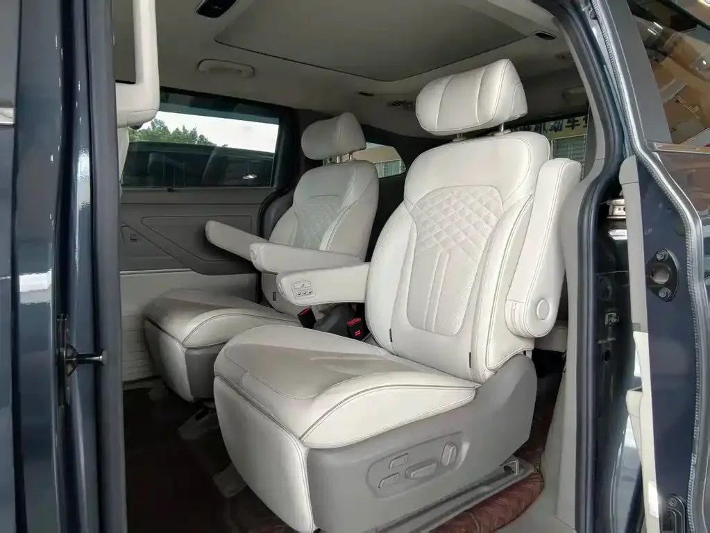 Hyundai Custo — фото 8