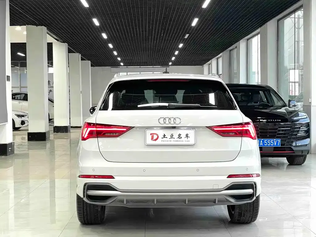 Audi Q3 — фото 3