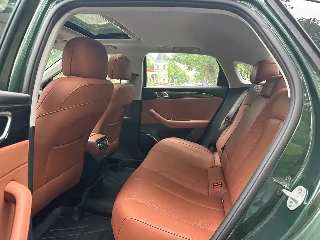 Geely Emgrand 2025 из CN, фото 5
