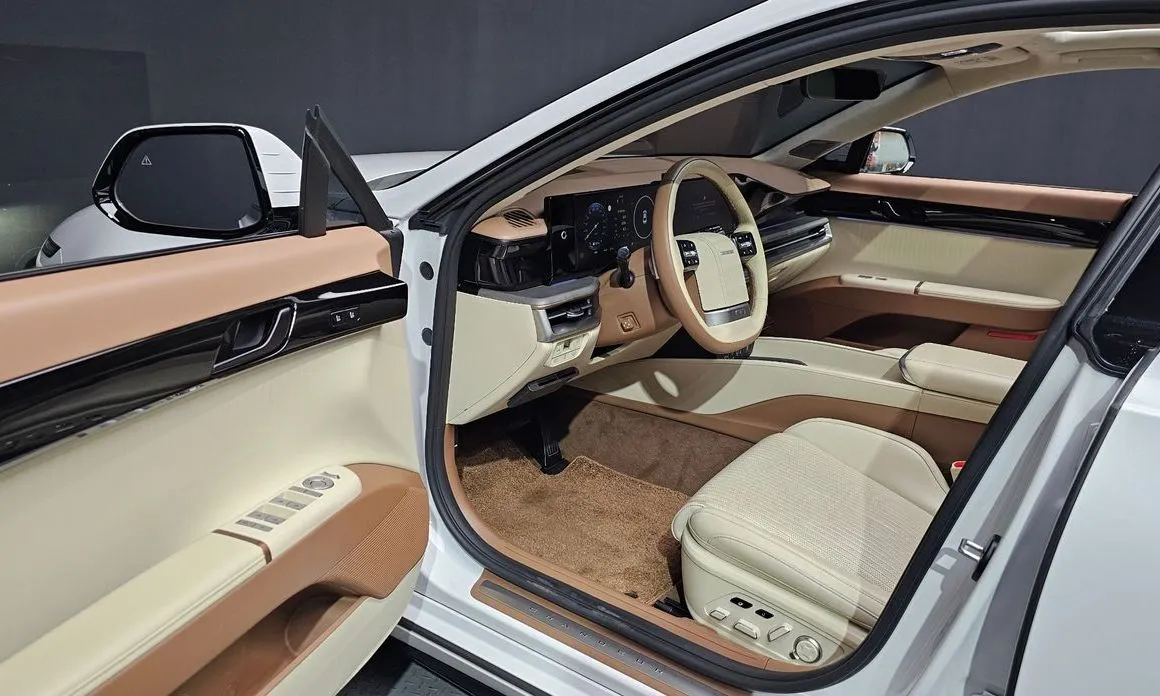 Hyundai Grandeur 2023 из KR, фото 4