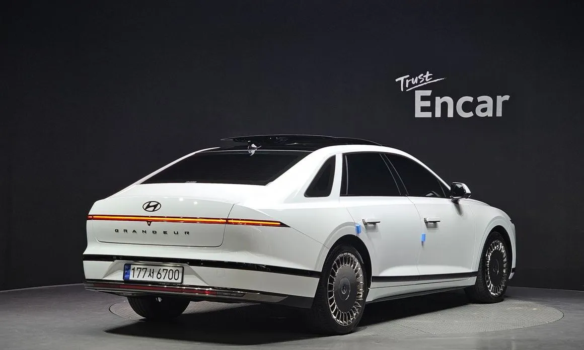 Hyundai Grandeur 2023 из KR, фото 5