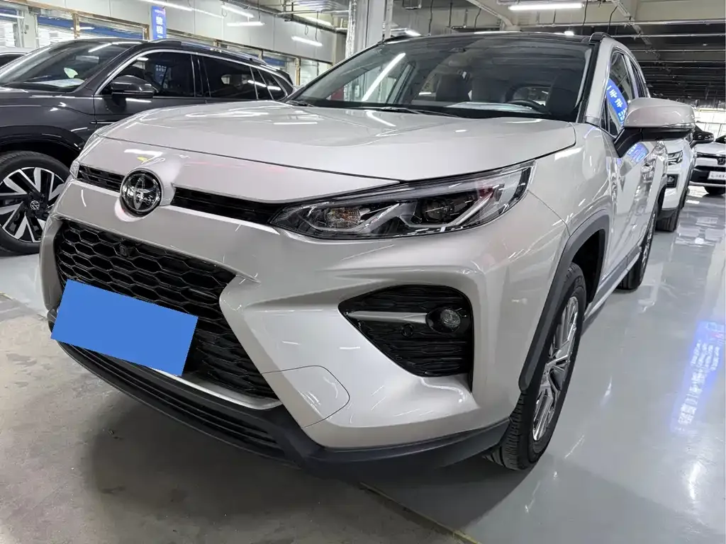 Toyota Wildlander — фото 1
