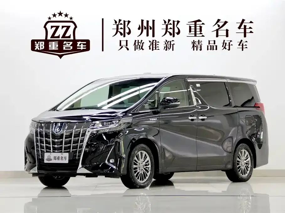 Toyota Alphard — фото 1