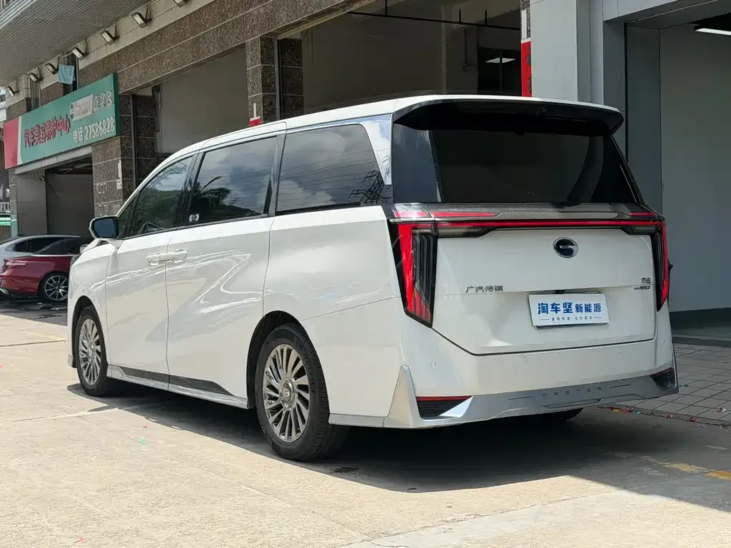 GAC Motor Trumpchi M8 — фото 2
