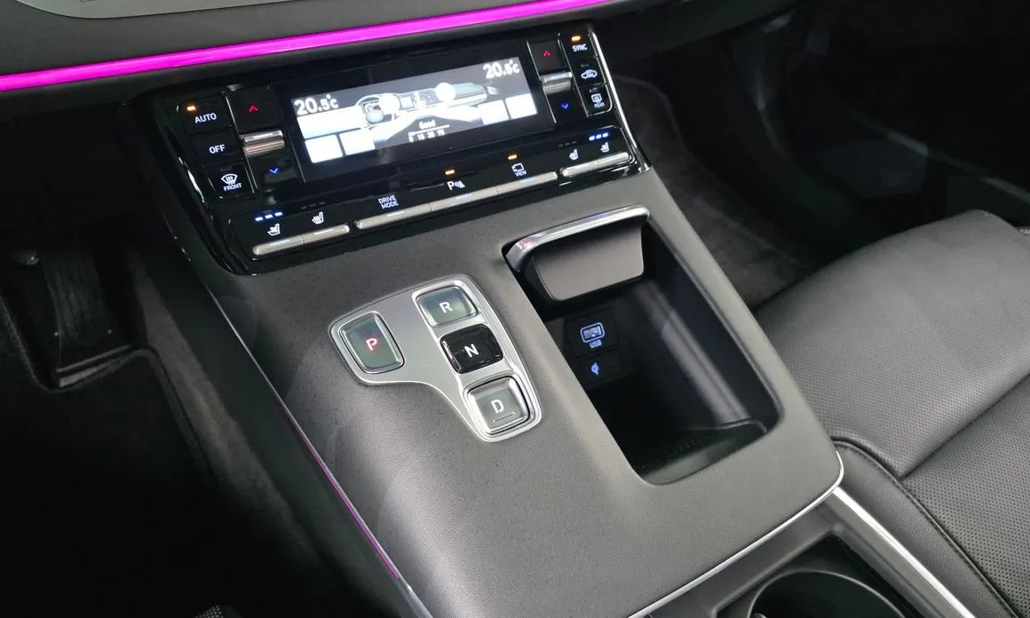 Hyundai Grandeur 2023 из KR, фото 8