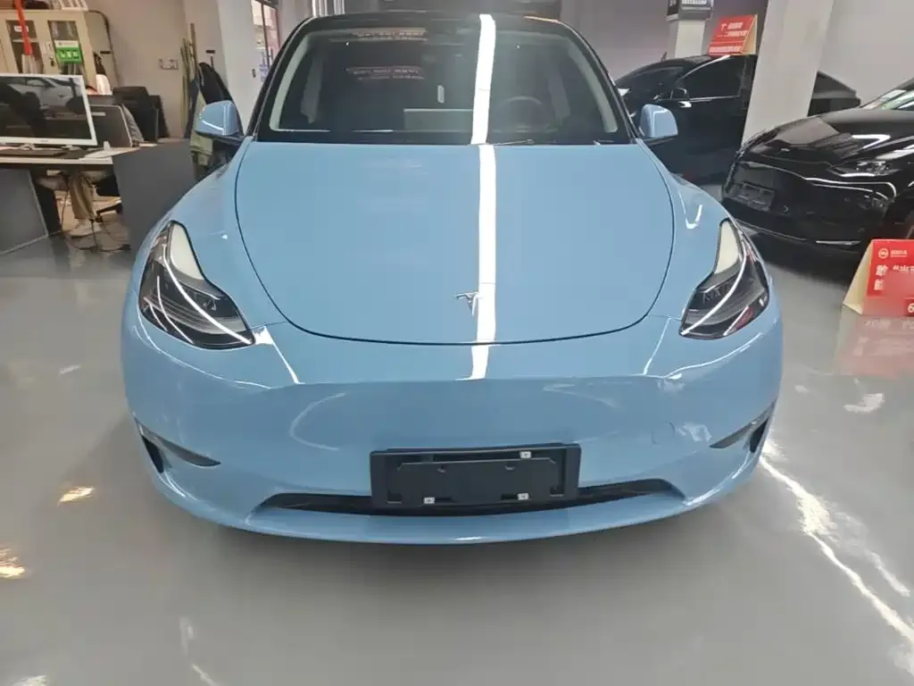 Tesla Model Y — фото 6