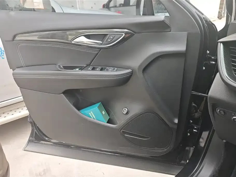 Buick Envision Plus — фото 8