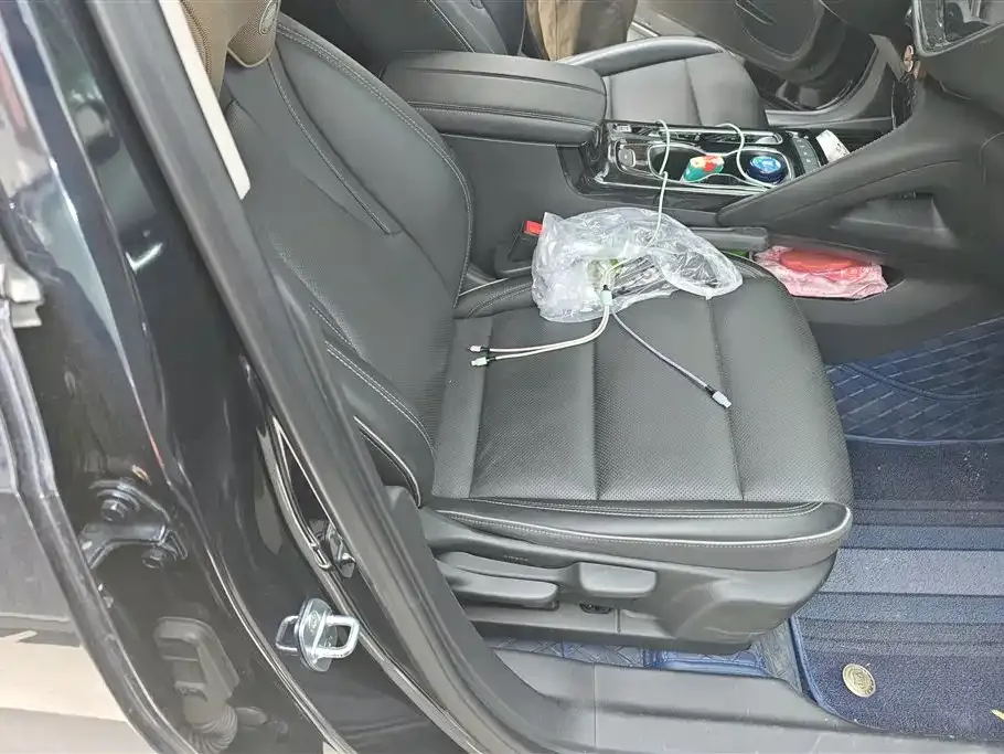 Buick Envision Plus — фото 2
