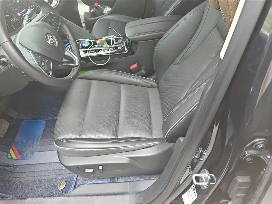 Buick Envision Plus — фото 5