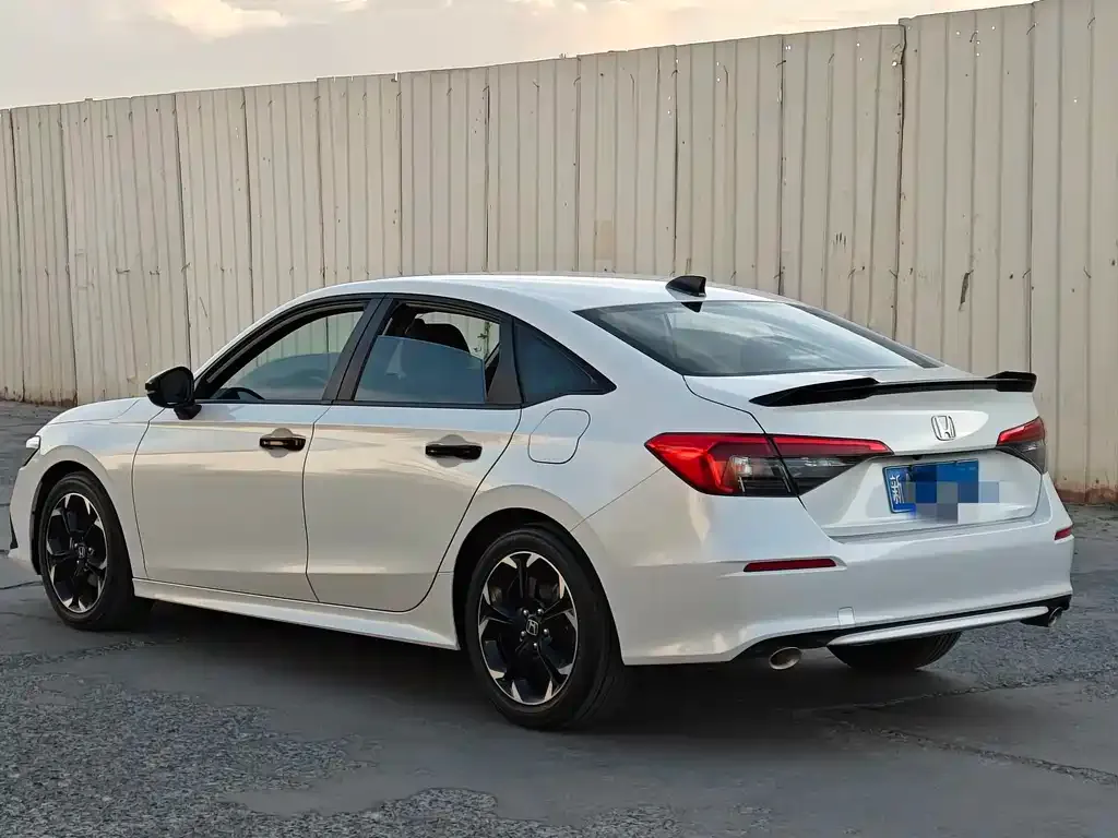 Honda Civic — фото 3