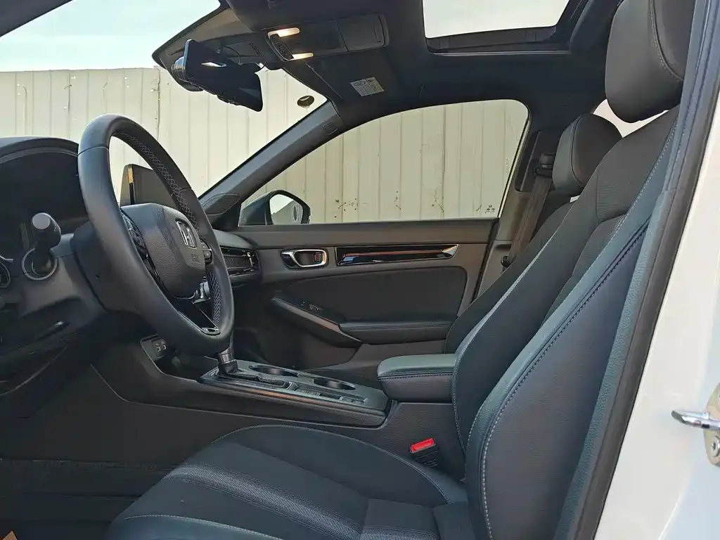 Honda Civic — фото 8