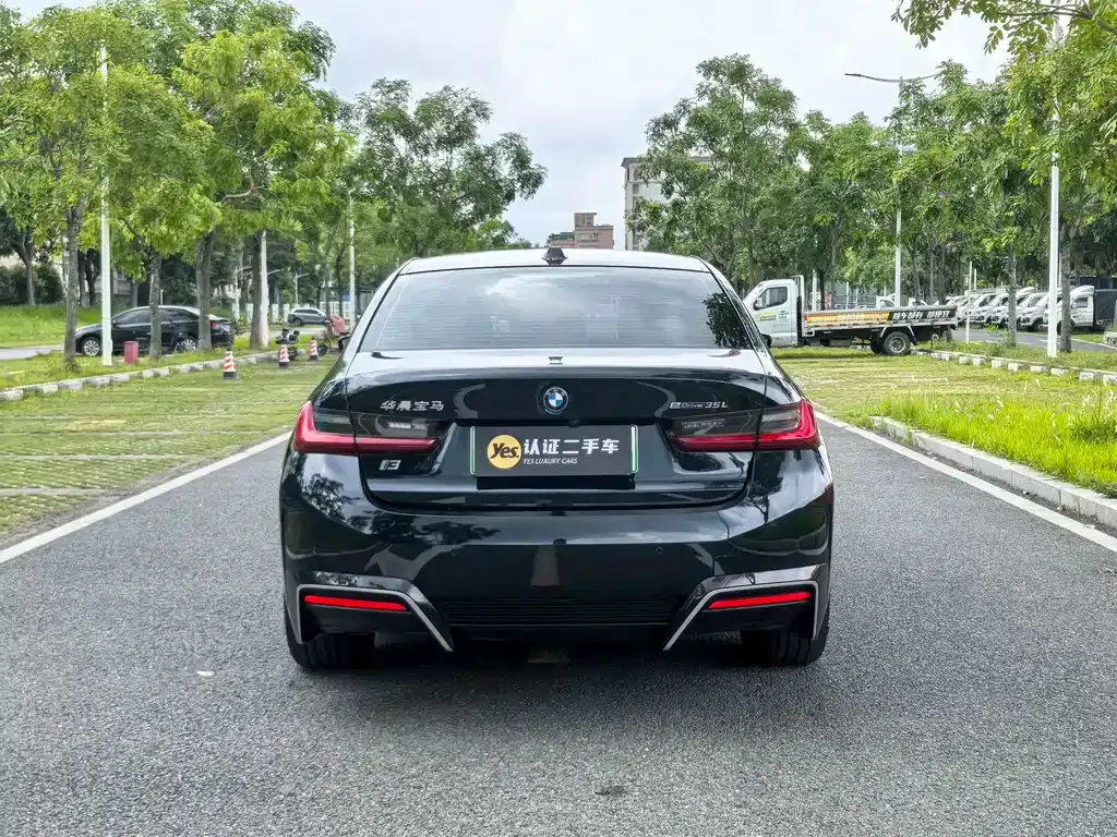 BMW i3 — фото 10