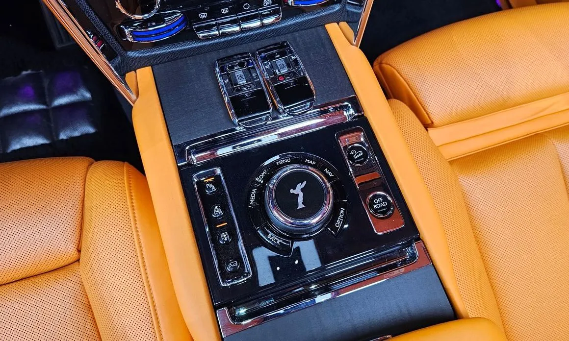 Rolls-Royce Cullinan 2022 из KR, фото 9