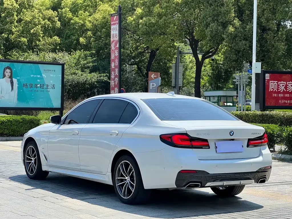 BMW 5 Series — фото 3