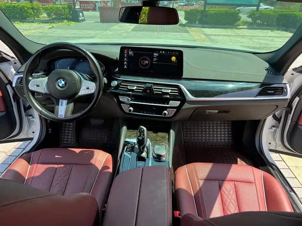 BMW 5 Series — фото 2