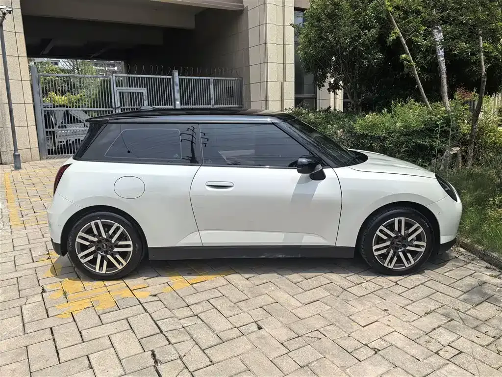 MINI Cooper EV 2024 из CN, фото 7