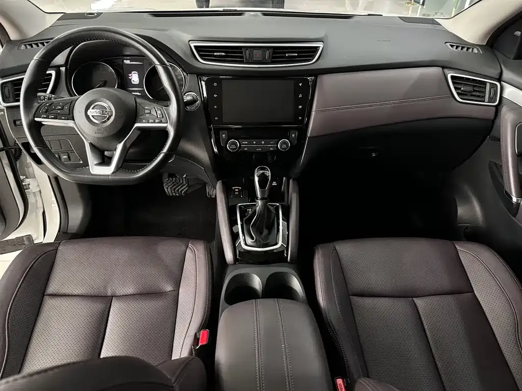 Nissan Qashqai — фото 2