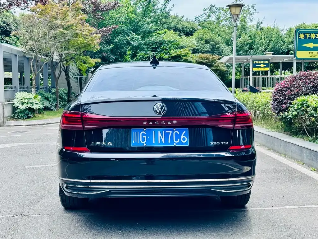 Volkswagen Passat — фото 9