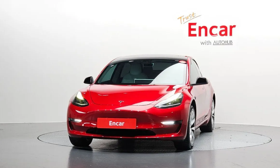 Tesla Model 3 — фото 8