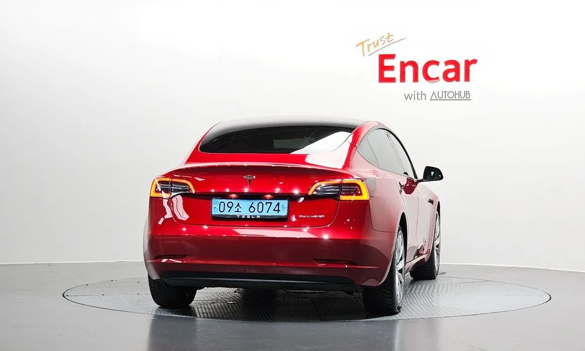 Tesla Model 3 — фото 3