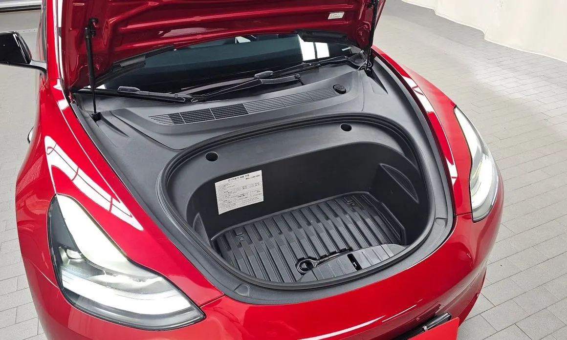 Tesla Model 3 — фото 6