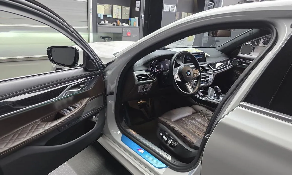 BMW 7-Series 2021 из KR, фото 10