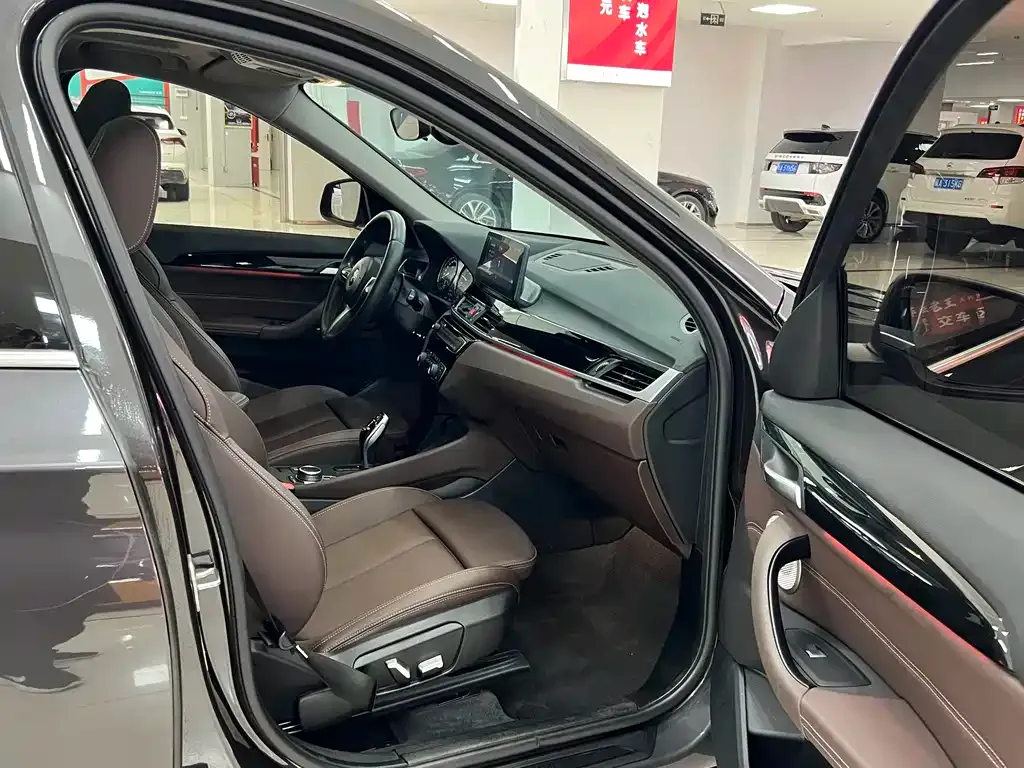 BMW X1 2021 из CN, фото 7