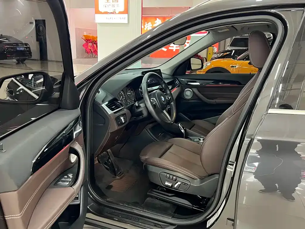BMW X1 2021 из CN, фото 10