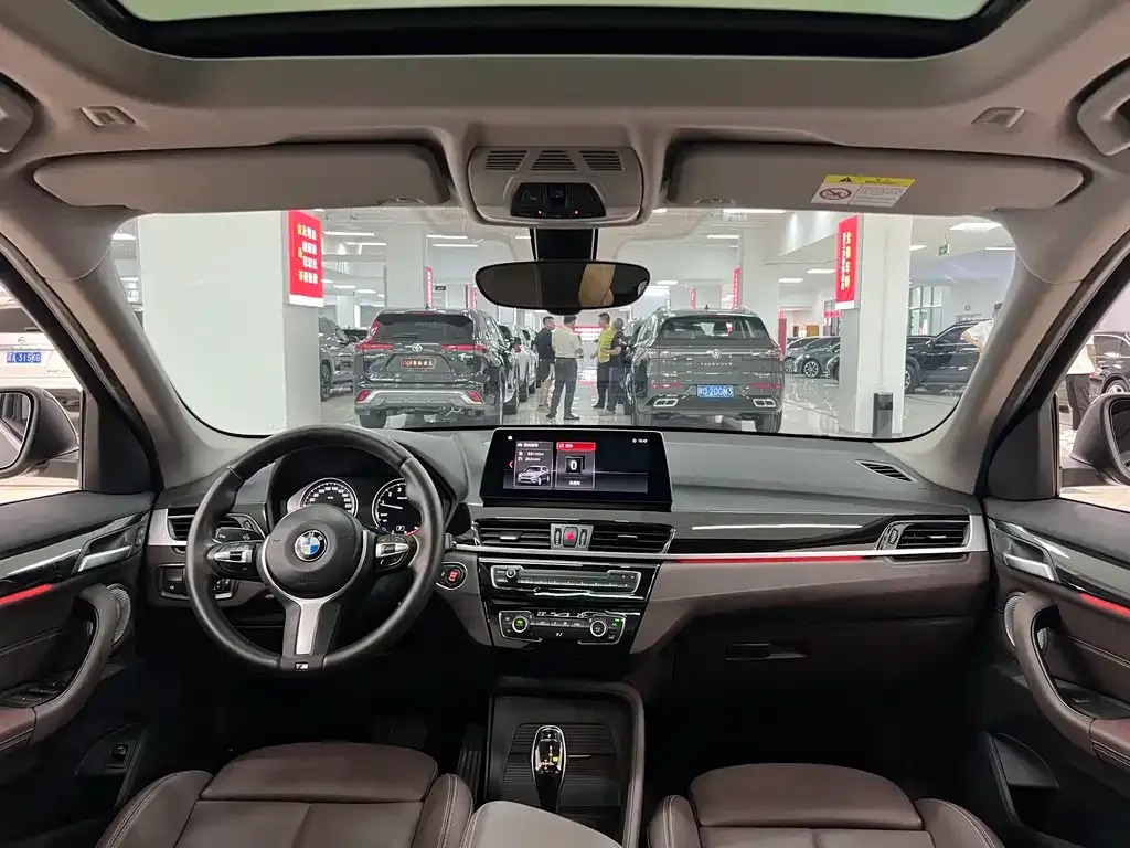 BMW X1 2021 из CN, фото 8