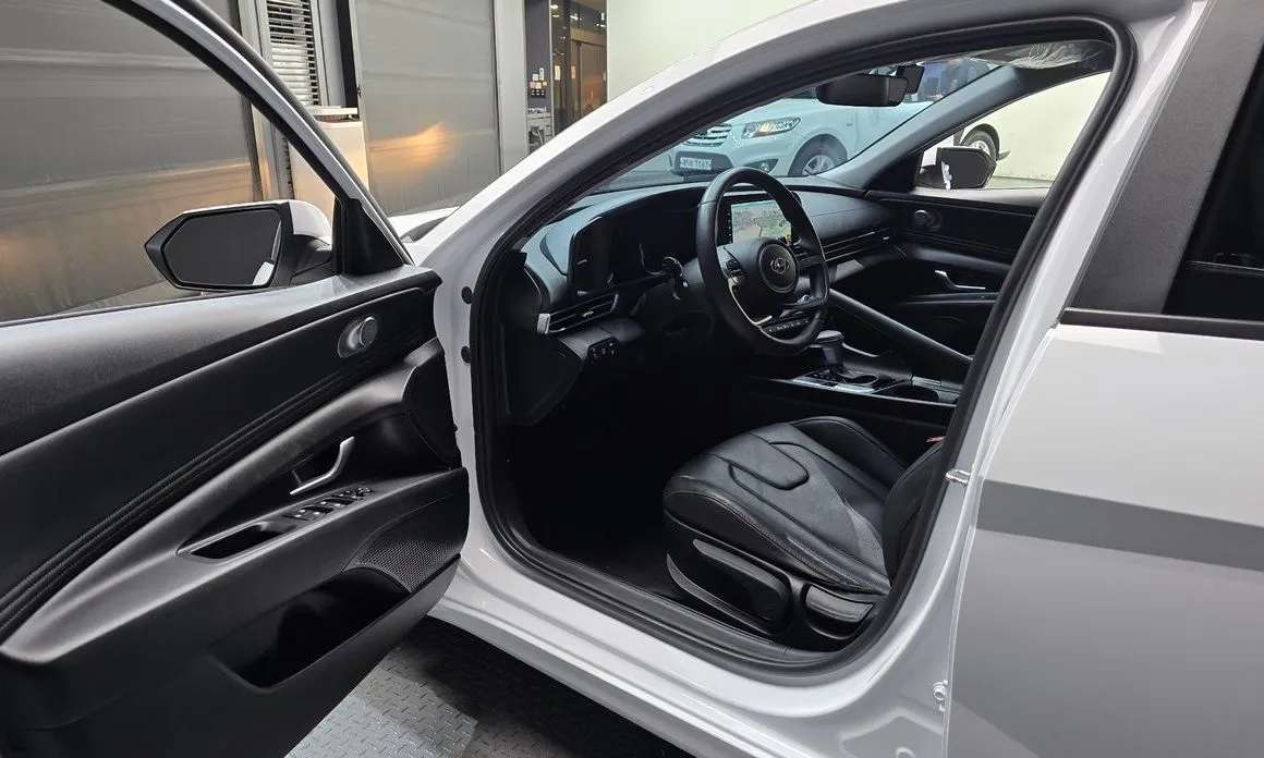 Hyundai AVANTE 2023 из KR, фото 6
