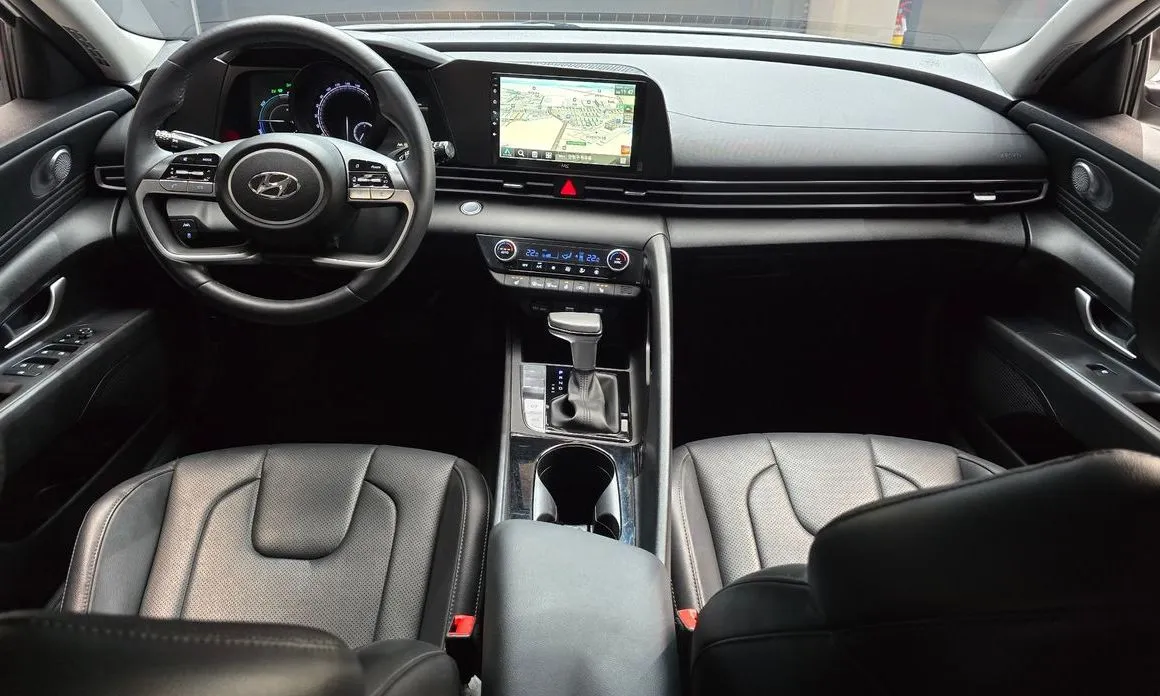 Hyundai AVANTE 2023 из KR, фото 7