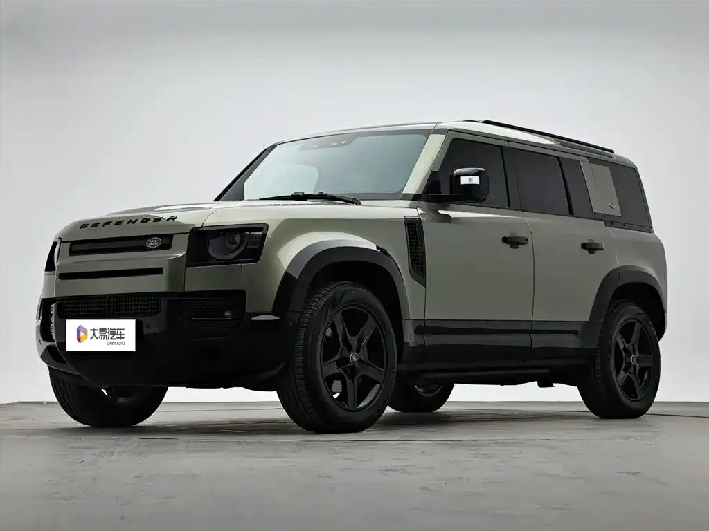 Land Rover Defender — фото 1