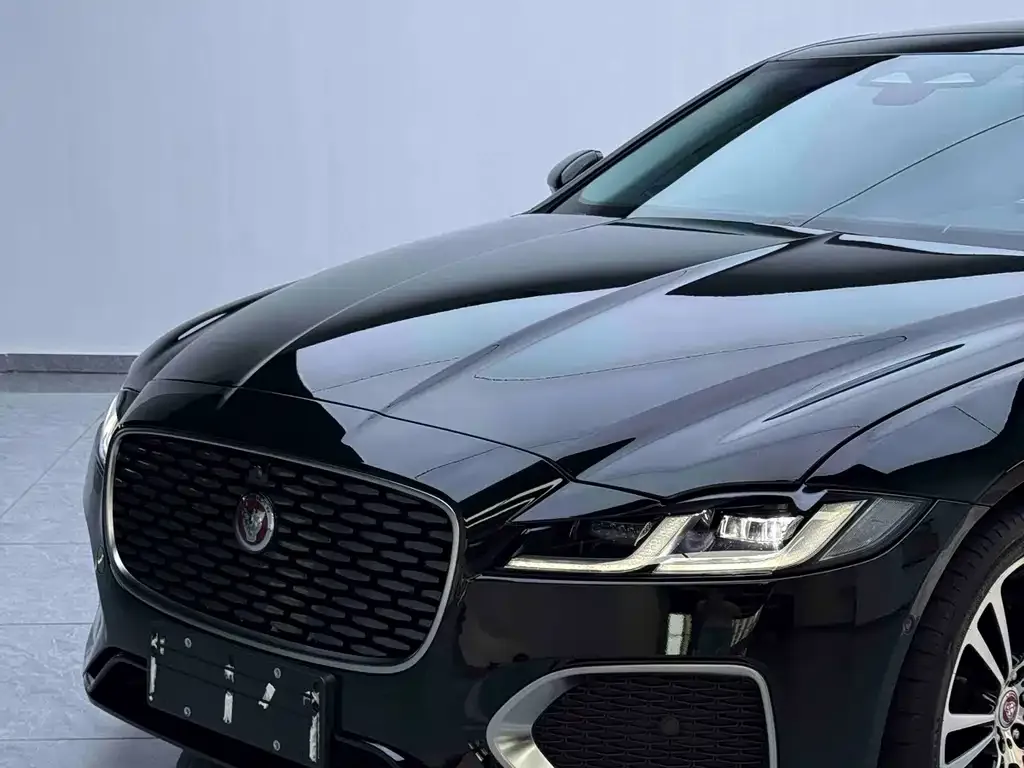 Jaguar XFL — фото 6