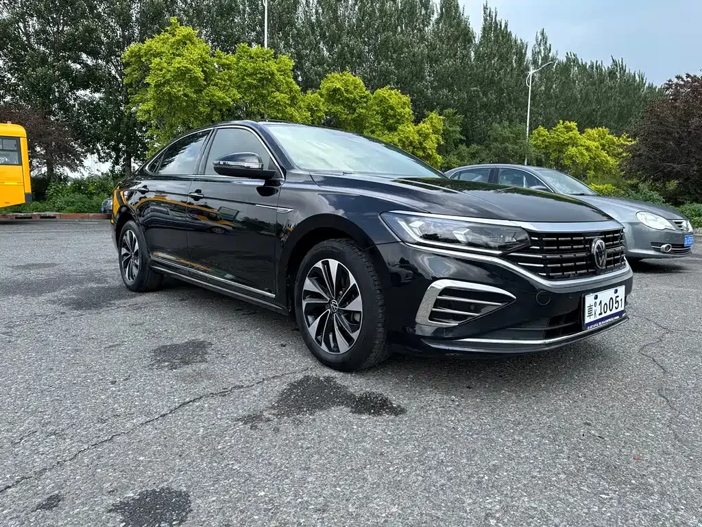 Volkswagen Passat — фото 8
