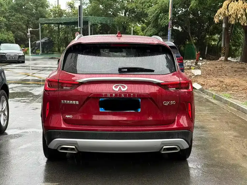 Infiniti QX50 2023 из CN, фото 4