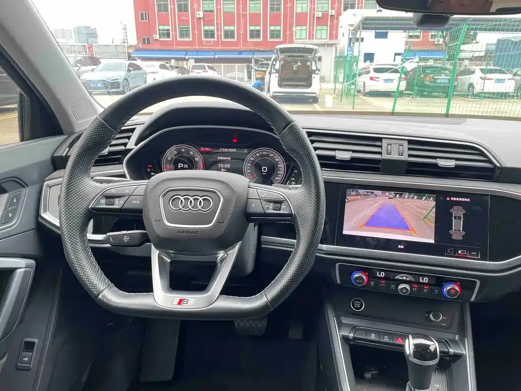Audi Q3 Sportback — фото 6