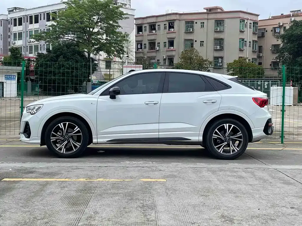 Audi Q3 Sportback — фото 5