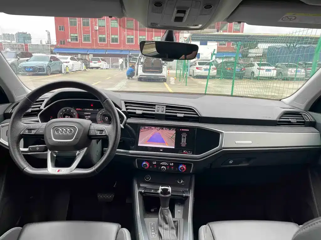 Audi Q3 Sportback — фото 3