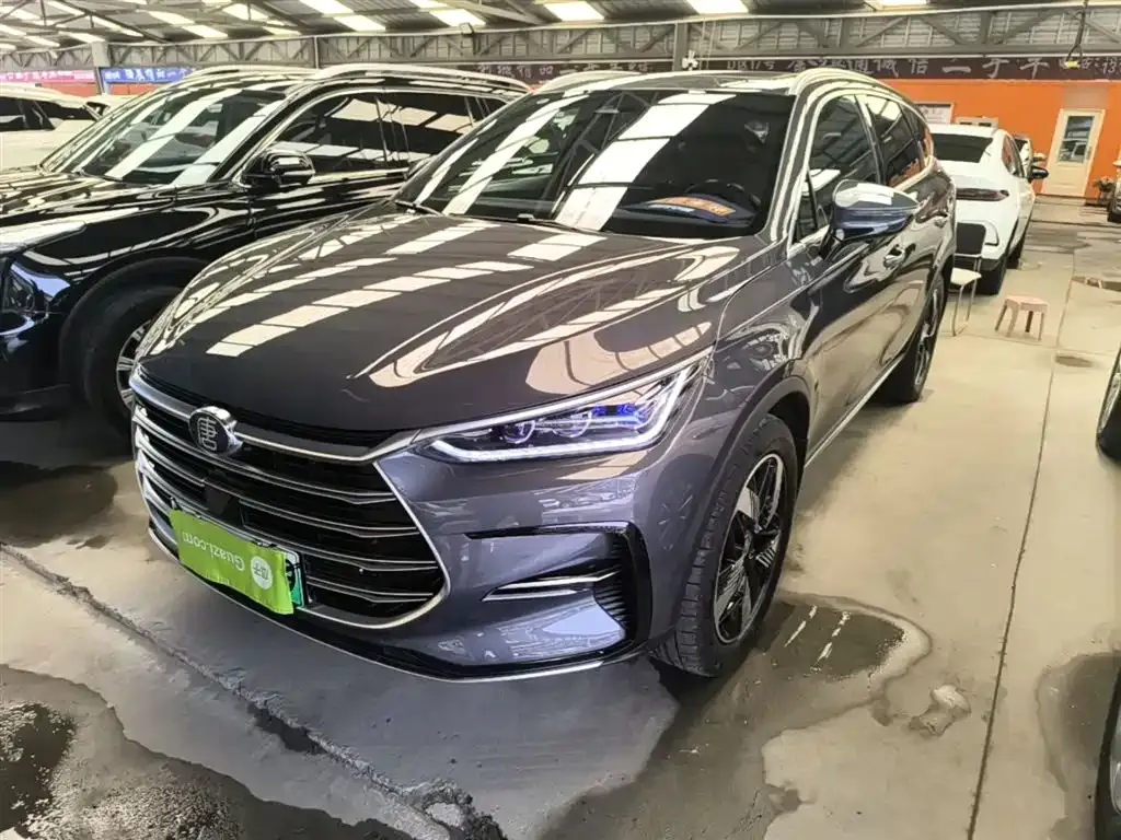 BYD Tang New Energy — фото 1