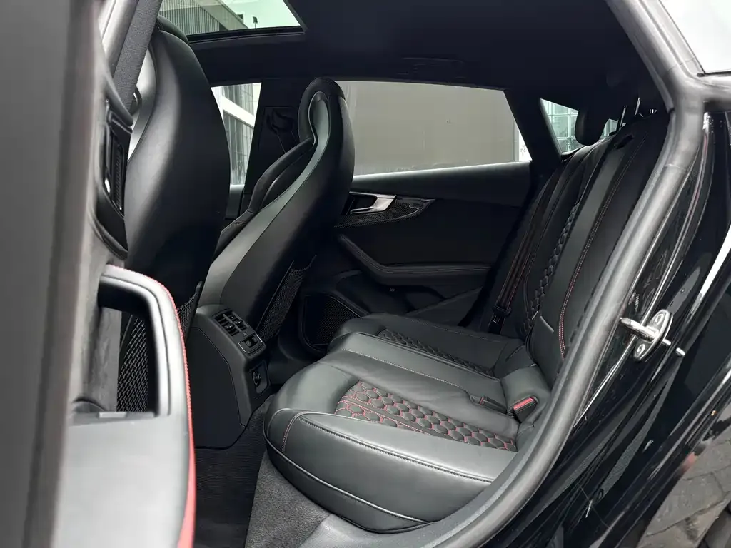 Audi RS 5 2023 из CN, фото 4