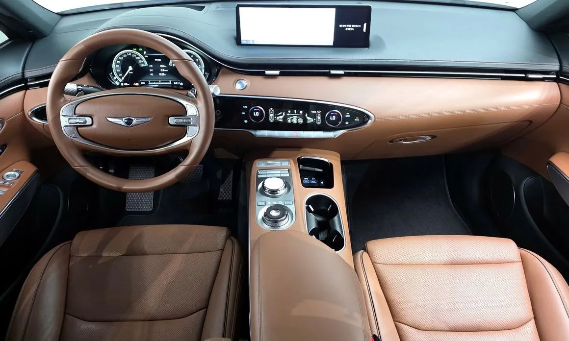 Genesis GV70 — фото 10