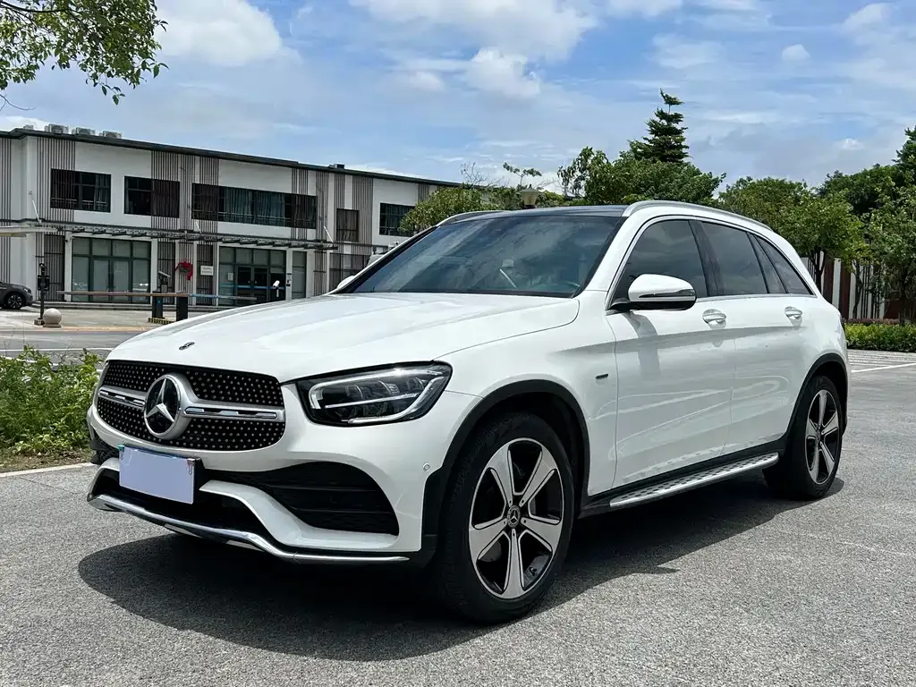 Mercedes-Benz GLC — фото 1