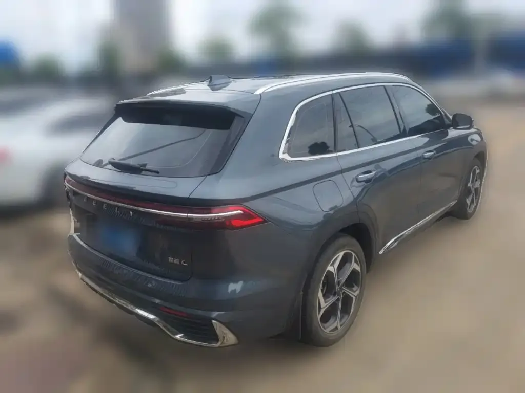 Geely Xingyue L — фото 10