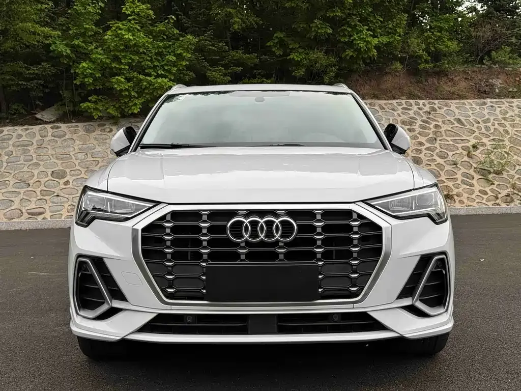 Audi Q3 — фото 5
