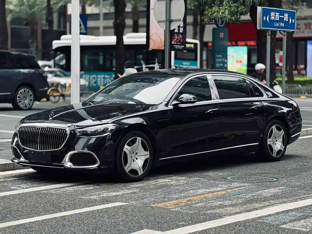 Mercedes-Benz S-Class — фото 1