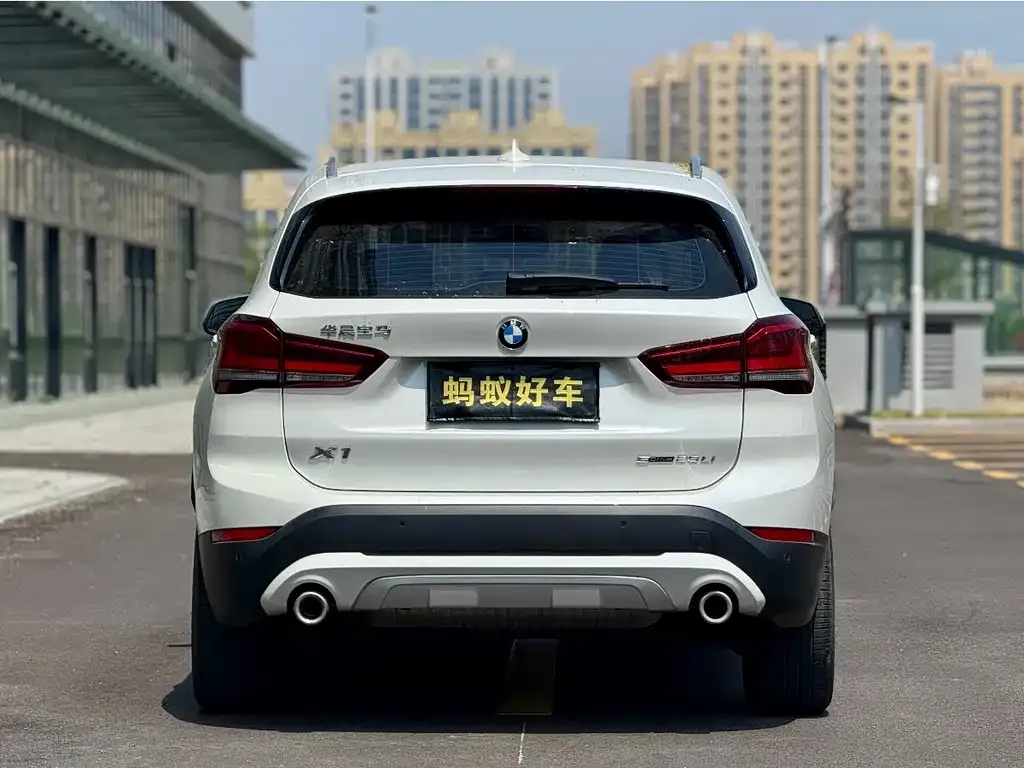 BMW X1 — фото 2