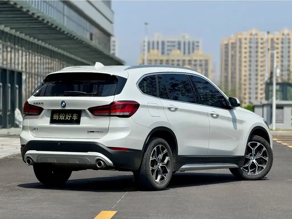 BMW X1 — фото 4